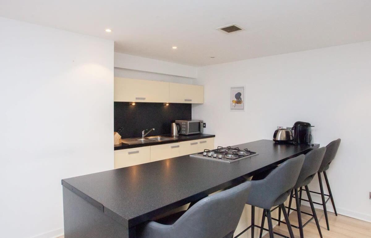 City Centre Apartment W Parking & Hyperoptic Wifi Glasgow Eksteriør bilde