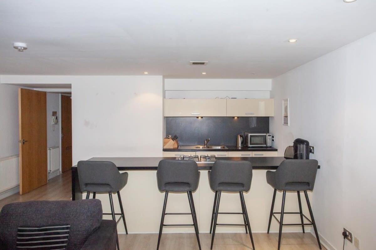 City Centre Apartment W Parking & Hyperoptic Wifi Glasgow Eksteriør bilde